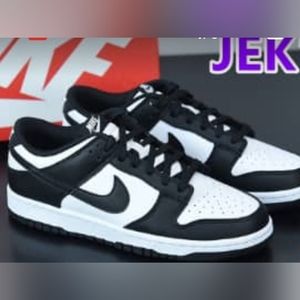 NIKE LOW DUNK PANDAS